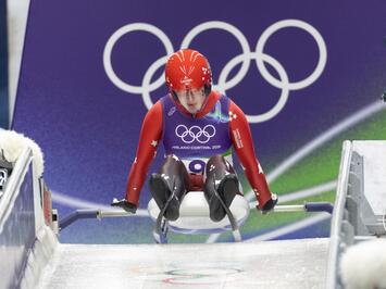 Sīva cīņa līdz pēdējai simtdaļai: sieviešu vieninieki olimpiskajā trasē Kortīnā