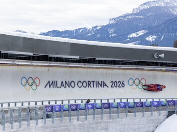 SPĒCĪGAS POZĪCIJAS PIRMS STARTA: LATVIJAS DIVNIEKU EKIPĀŽAS OLIMPISKAJĀ TRASĒ