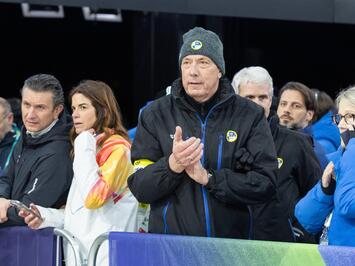 VĒSTURISKA OLIMPISKĀ DIENA KAMANIŅU SPORTĀ – DEBIJA, CĪŅA UN TOP REZULTĀTI KORTĪNĀ 