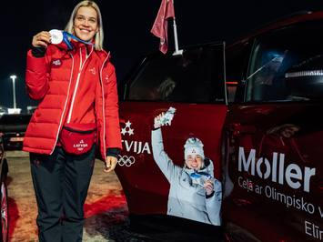 Olimpiskā vicečempione Elīna Ieva Bota svinīgi sagaidīta mājās Latvijā