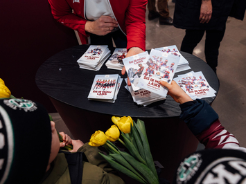 Olimpiskā vicečempione Elīna Ieva Bota svinīgi sagaidīta mājās Latvijā