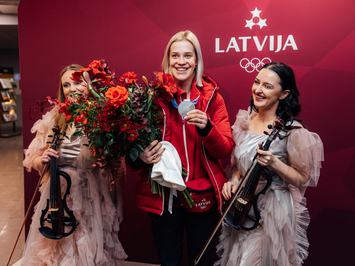 Olimpiskā vicečempione Elīna Ieva Bota svinīgi sagaidīta mājās Latvijā