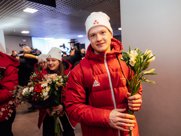 Olimpiskā vicečempione Elīna Ieva Bota svinīgi sagaidīta mājās Latvijā