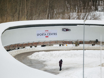 Latvijas juniori izcīna piecas medaļas FIL Junioru Pasaules kausa posmā Siguldā