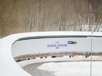 Latvijas juniori izcīna piecas medaļas FIL Junioru Pasaules kausa posmā Siguldā