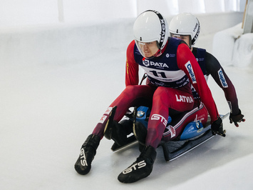 Latvijas juniori izcīna piecas medaļas FIL Junioru Pasaules kausa posmā Siguldā