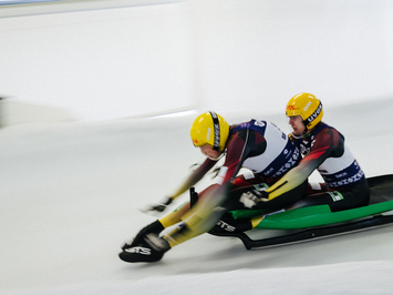 Latvijas juniori izcīna piecas medaļas FIL Junioru Pasaules kausa posmā Siguldā