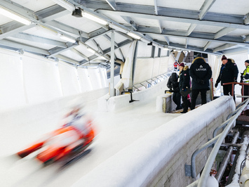 Latvijas juniori izcīna piecas medaļas FIL Junioru Pasaules kausa posmā Siguldā