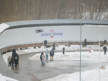 Latvijas juniori izcīna piecas medaļas FIL Junioru Pasaules kausa posmā Siguldā