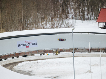 Latvijas juniori izcīna piecas medaļas FIL Junioru Pasaules kausa posmā Siguldā