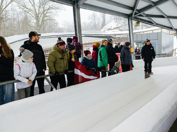 Latvijas juniori izcīna piecas medaļas FIL Junioru Pasaules kausa posmā Siguldā