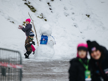 Latvijas juniori izcīna piecas medaļas FIL Junioru Pasaules kausa posmā Siguldā