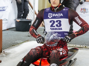 Latvijas juniori izcīna piecas medaļas FIL Junioru Pasaules kausa posmā Siguldā