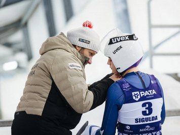 Latvijas juniori izcīna piecas medaļas FIL Junioru Pasaules kausa posmā Siguldā