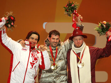 LATVIJAS KAMANIŅU SPORTA OLIMPISKAIS STĀSTS – NO ZOZUĻAS LĪDZ BOTAI