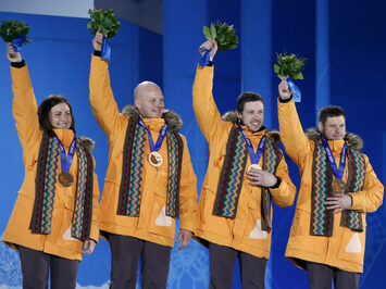 LATVIJAS KAMANIŅU SPORTA OLIMPISKAIS STĀSTS – NO ZOZUĻAS LĪDZ BOTAI