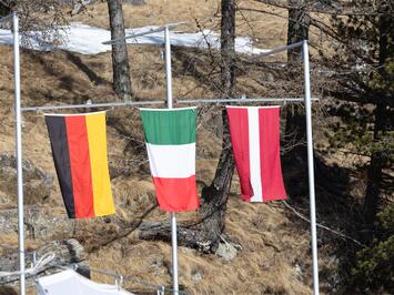 LATVIJAS KAMANIŅU BRAUCĒJIEM BRONZA SANKTMORICĀ – SEZONAS PRIEKŠPĒDĒJAJĀ PASAULES KAUSA POSMĀ SADALĪTI SVARĪGI PUNKTI