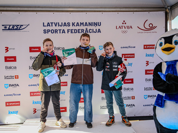 Siguldā noskaidroti Latvijas čempioni kamaniņu sportā 2026