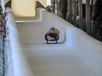 Siguldā noskaidroti Latvijas čempioni kamaniņu sportā 2026