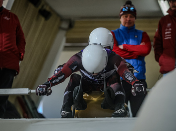 Siguldā noskaidroti Latvijas čempioni kamaniņu sportā 2026