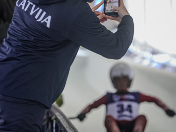 Siguldā noskaidroti Latvijas čempioni kamaniņu sportā 2026