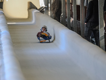 Siguldā noskaidroti Latvijas čempioni kamaniņu sportā 2026