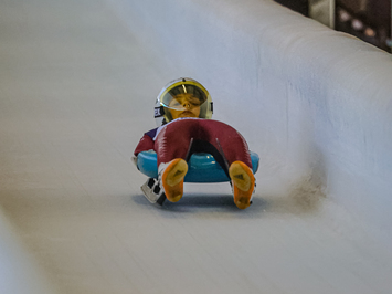 Siguldā noskaidroti Latvijas čempioni kamaniņu sportā 2026