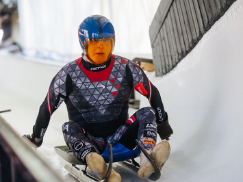 SIGULDĀ NOSKAIDROTI VETERĀNU SACENSĪBU UZVARĒTĀJI KAMANIŅU SPORTĀ