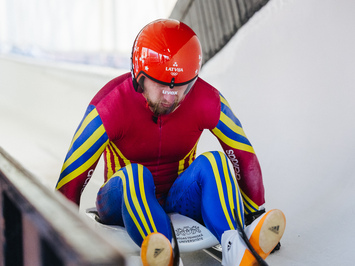 SIGULDĀ NOSKAIDROTI VETERĀNU SACENSĪBU UZVARĒTĀJI KAMANIŅU SPORTĀ