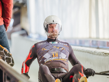 SIGULDĀ NOSKAIDROTI VETERĀNU SACENSĪBU UZVARĒTĀJI KAMANIŅU SPORTĀ