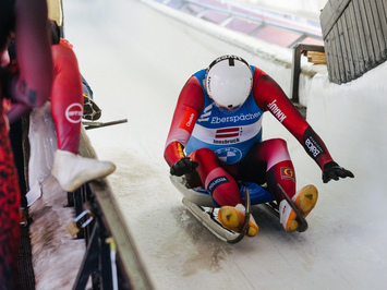 SIGULDĀ NOSKAIDROTI VETERĀNU SACENSĪBU UZVARĒTĀJI KAMANIŅU SPORTĀ