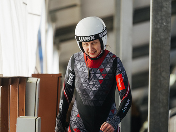 SIGULDĀ NOSKAIDROTI VETERĀNU SACENSĪBU UZVARĒTĀJI KAMANIŅU SPORTĀ