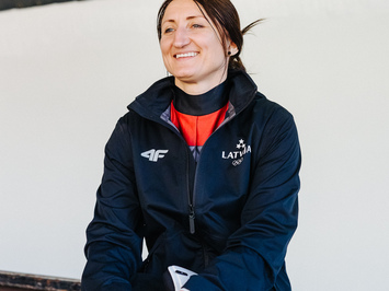 SIGULDĀ NOSKAIDROTI VETERĀNU SACENSĪBU UZVARĒTĀJI KAMANIŅU SPORTĀ