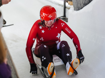 SIGULDĀ NOSKAIDROTI VETERĀNU SACENSĪBU UZVARĒTĀJI KAMANIŅU SPORTĀ