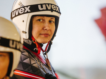 SIGULDĀ NOSKAIDROTI VETERĀNU SACENSĪBU UZVARĒTĀJI KAMANIŅU SPORTĀ