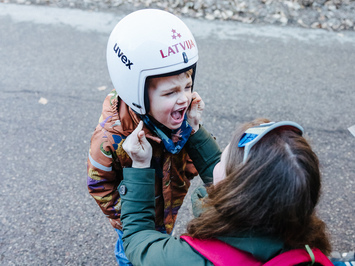 SIGULDĀ NOSKAIDROTI VETERĀNU SACENSĪBU UZVARĒTĀJI KAMANIŅU SPORTĀ