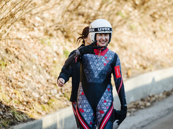 SIGULDĀ NOSKAIDROTI VETERĀNU SACENSĪBU UZVARĒTĀJI KAMANIŅU SPORTĀ