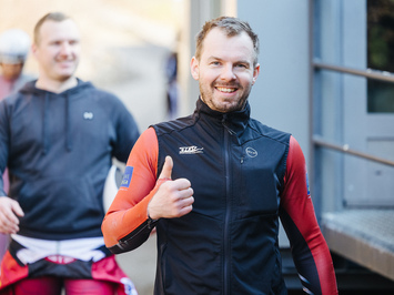 SIGULDĀ NOSKAIDROTI VETERĀNU SACENSĪBU UZVARĒTĀJI KAMANIŅU SPORTĀ