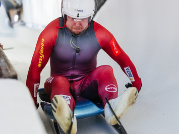 SIGULDĀ NOSKAIDROTI VETERĀNU SACENSĪBU UZVARĒTĀJI KAMANIŅU SPORTĀ