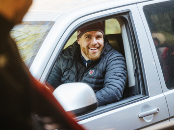 SIGULDĀ NOSKAIDROTI VETERĀNU SACENSĪBU UZVARĒTĀJI KAMANIŅU SPORTĀ