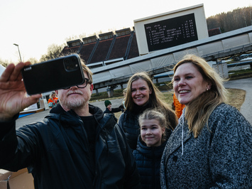 SIGULDĀ NOSKAIDROTI VETERĀNU SACENSĪBU UZVARĒTĀJI KAMANIŅU SPORTĀ
