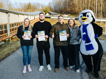 SIGULDĀ NOSKAIDROTI VETERĀNU SACENSĪBU UZVARĒTĀJI KAMANIŅU SPORTĀ
