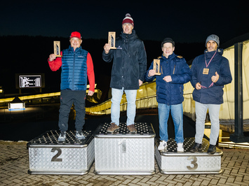 SIGULDĀ NOSKAIDROTI VETERĀNU SACENSĪBU UZVARĒTĀJI KAMANIŅU SPORTĀ