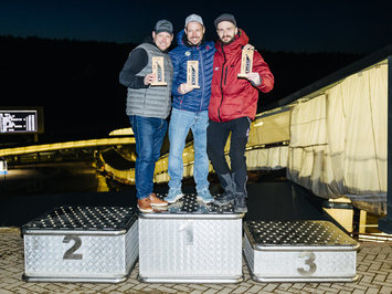 SIGULDĀ NOSKAIDROTI VETERĀNU SACENSĪBU UZVARĒTĀJI KAMANIŅU SPORTĀ