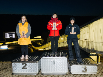 SIGULDĀ NOSKAIDROTI VETERĀNU SACENSĪBU UZVARĒTĀJI KAMANIŅU SPORTĀ