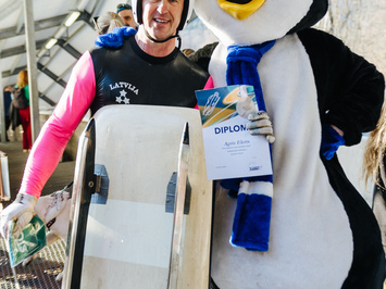 SIGULDĀ NOSKAIDROTI VETERĀNU SACENSĪBU UZVARĒTĀJI KAMANIŅU SPORTĀ