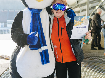 SIGULDĀ NOSKAIDROTI VETERĀNU SACENSĪBU UZVARĒTĀJI KAMANIŅU SPORTĀ