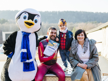 SIGULDĀ NOSKAIDROTI VETERĀNU SACENSĪBU UZVARĒTĀJI KAMANIŅU SPORTĀ