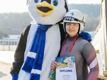 SIGULDĀ NOSKAIDROTI VETERĀNU SACENSĪBU UZVARĒTĀJI KAMANIŅU SPORTĀ