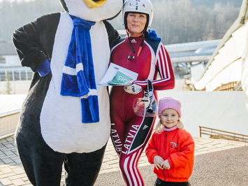 SIGULDĀ NOSKAIDROTI VETERĀNU SACENSĪBU UZVARĒTĀJI KAMANIŅU SPORTĀ